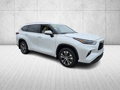 Used 2022 Toyota Highlander XLE