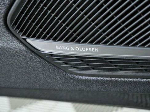 Used 2023 Audi S4 Premium Plus w/ Premium Plus Package AWD/4WD image 28