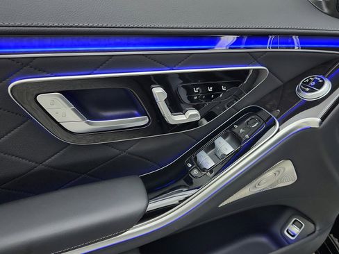 Certified 2023 Mercedes-Benz S 500 4MATIC image 18