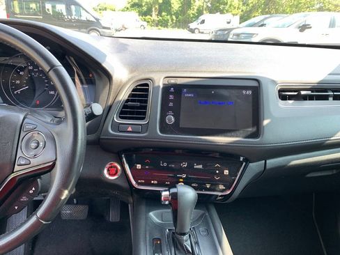 Used 2021 Honda HR-V EX-L image 17