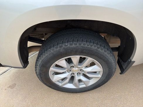 Used 2021 Chevrolet Silverado 1500 Custom w/ Safety Confidence Package RWD image 8