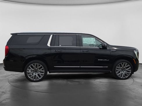New 2026 GMC Yukon XL Denali Ultimate AWD/4WD image 12