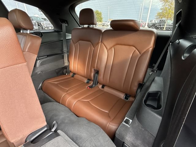 Used 2019 Audi Q7 2.0T Premium w/ Convenience Package AWD/4WD image 11