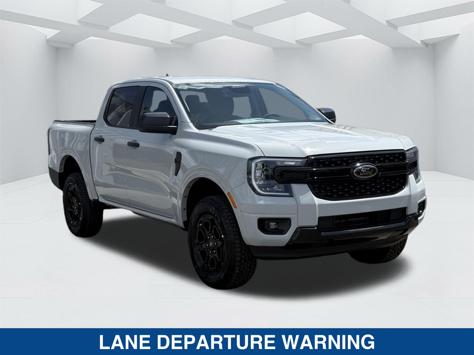 New 2026 Ford Ranger XLT w/ Black Appearance Package RWD image 3