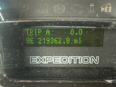 Used 2014 Ford Expedition EL Limited w/ Equipment Group 301A image 26