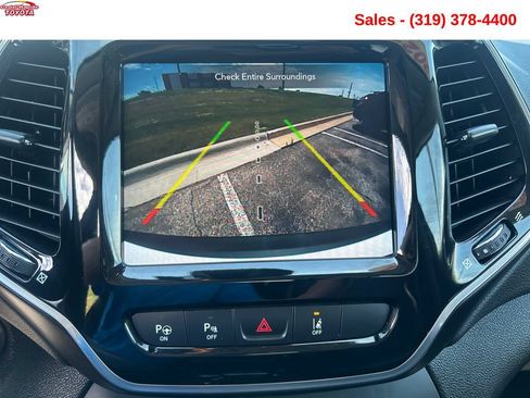 Used 2021 Jeep Cherokee Limited w/ Elite Package AWD/4WD image 17