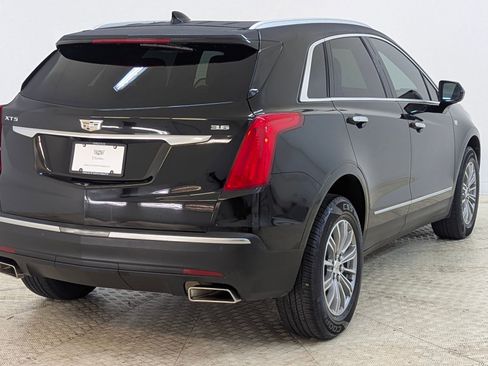 Used 2017 Cadillac XT5 Luxury w/ Driver Awareness Package image 9