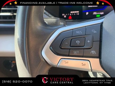 Used 2023 Volkswagen Taos SE image 25
