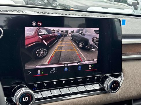 New 2026 GMC Canyon Denali AWD/4WD image 12