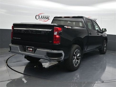 Used 2024 Chevrolet Silverado 1500 LT image 7