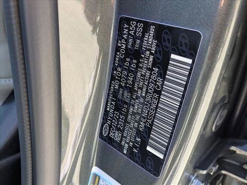 Used 2024 Hyundai Elantra Limited FWD image 28