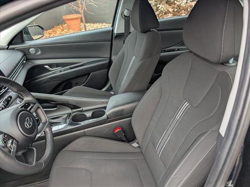 Certified 2023 Hyundai Elantra SEL w/ Convenience Package image 22