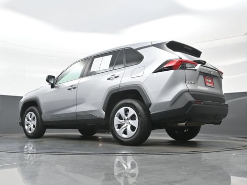 Used 2024 Toyota RAV4 LE AWD/4WD image 28