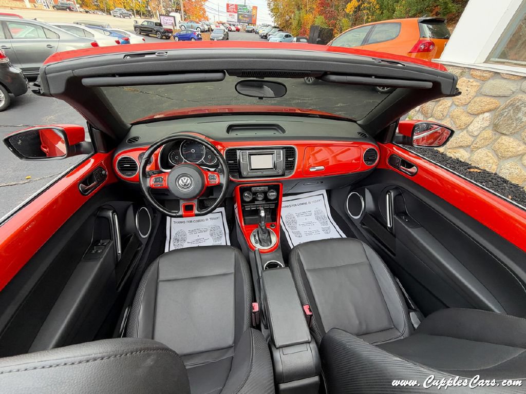 Used 2019 Volkswagen Beetle 2.0T S FWD image 24