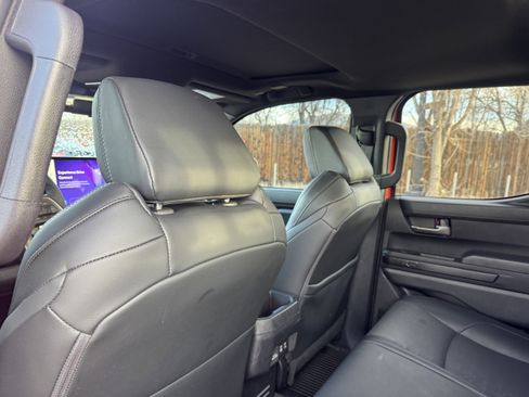 Certified 2024 Toyota Tacoma TRD Off-Road image 15