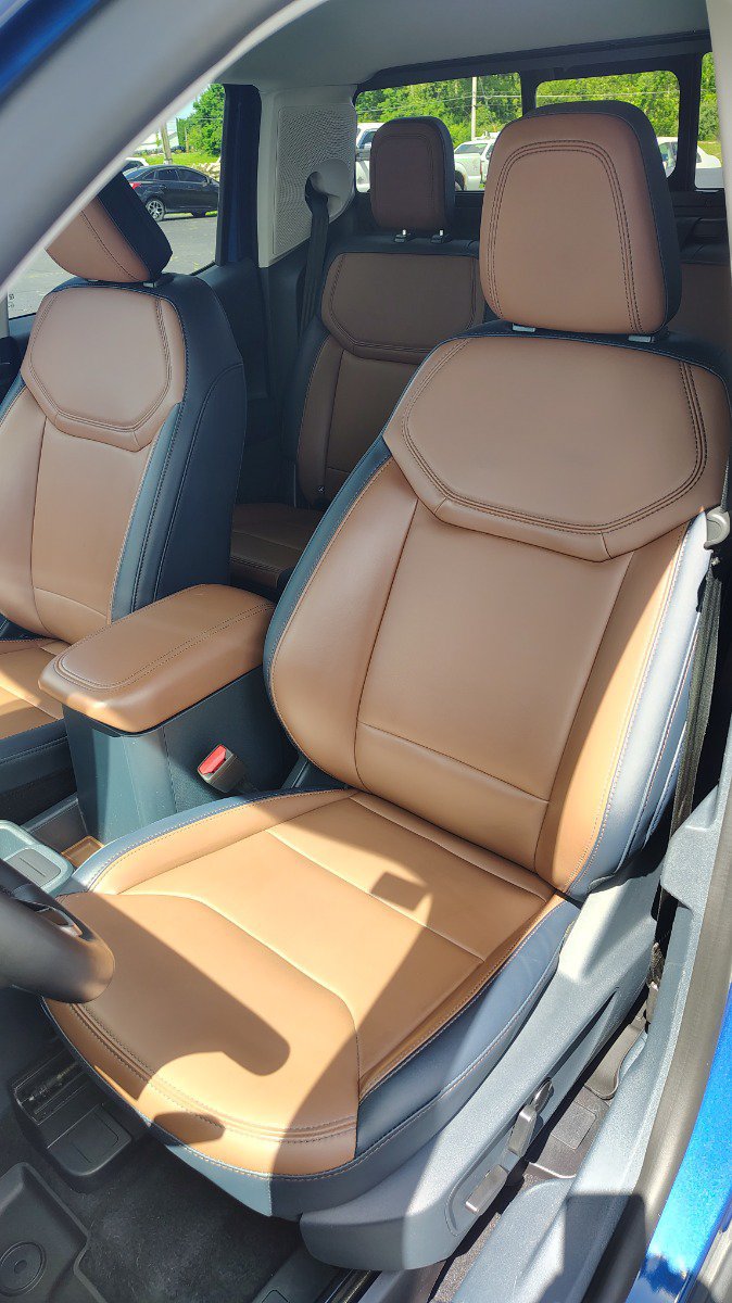 Used 2024 Ford Maverick Lariat FWD image 17