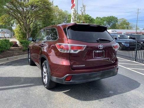 Used 2015 Toyota Highlander Plus image 6