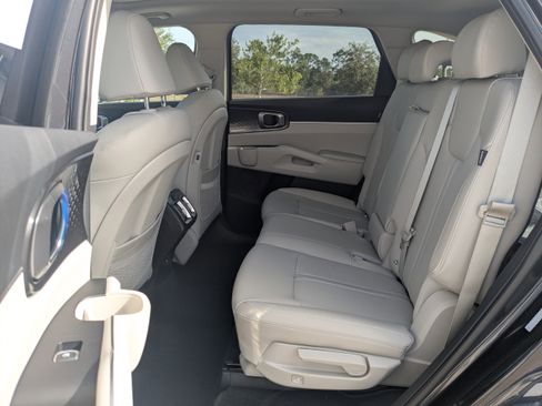 New 2026 Kia Sorento S w/ S Panoramic Sunroof Package FWD image 16