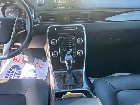 Used 2015 Volvo XC70 T6 image 20