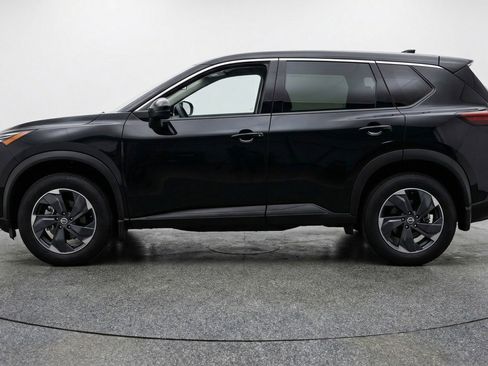 Used 2025 Nissan Rogue SV AWD/4WD image 5