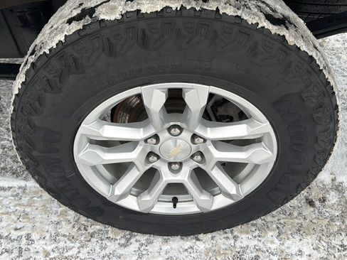 Used 2022 Chevrolet Silverado 1500 LT image 8