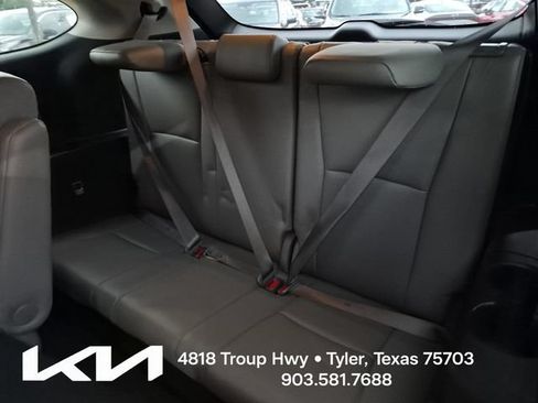Used 2022 Toyota Highlander XLE FWD image 25