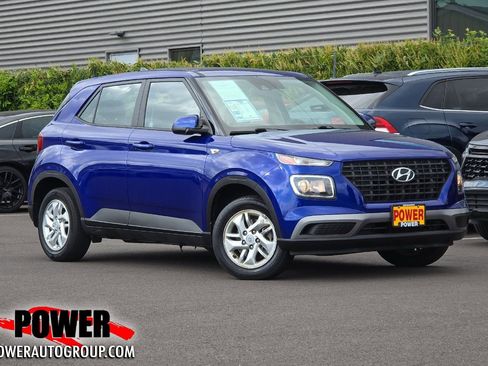 Used 2021 Hyundai Venue SE FWD image 1