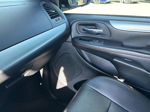 Used 2020 Dodge Grand Caravan GT FWD image 94