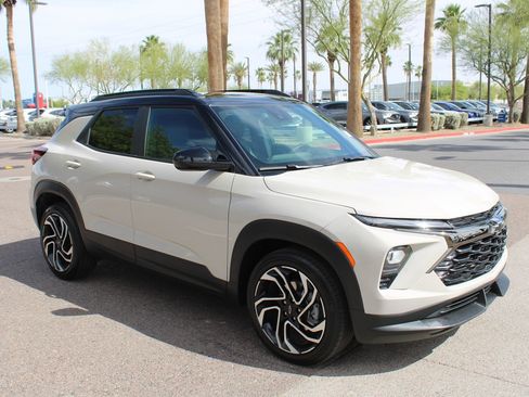 Used 2026 Chevrolet TrailBlazer RS w/ Convenience Package FWD image 7