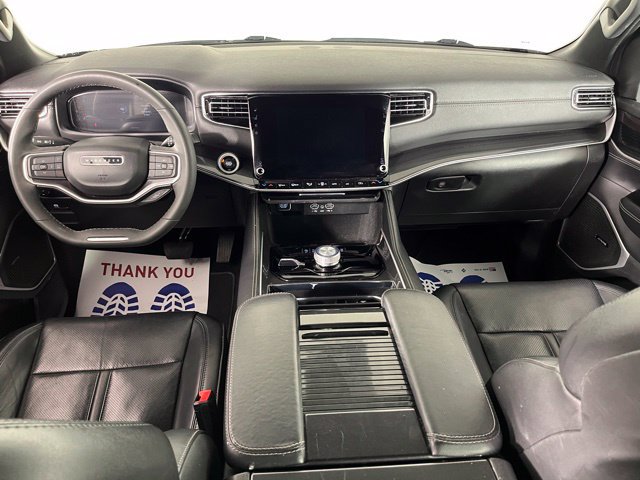 Used 2022 Jeep Wagoneer Series I AWD/4WD image 39