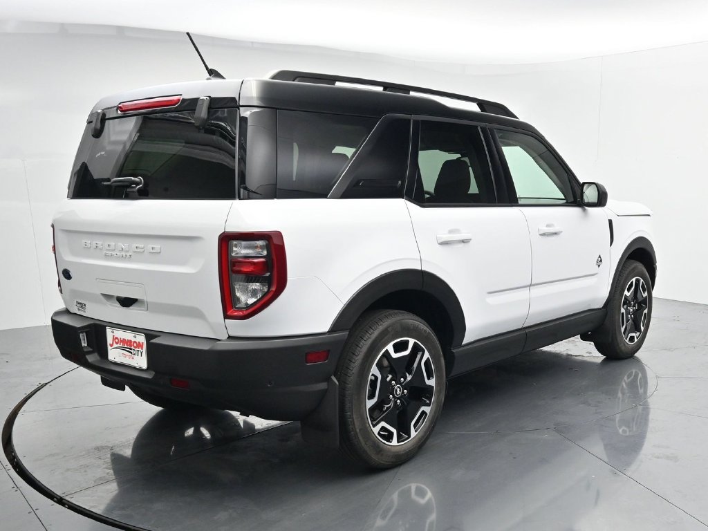 Used 2021 Ford Bronco Sport Outer Banks AWD/4WD image 7
