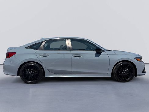 Used 2024 Honda Civic Sport image 2
