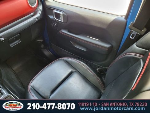 Used 2020 Jeep Gladiator Rubicon AWD/4WD image 15