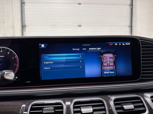 Used 2025 Mercedes-Benz GLS 450 4MATIC image 23