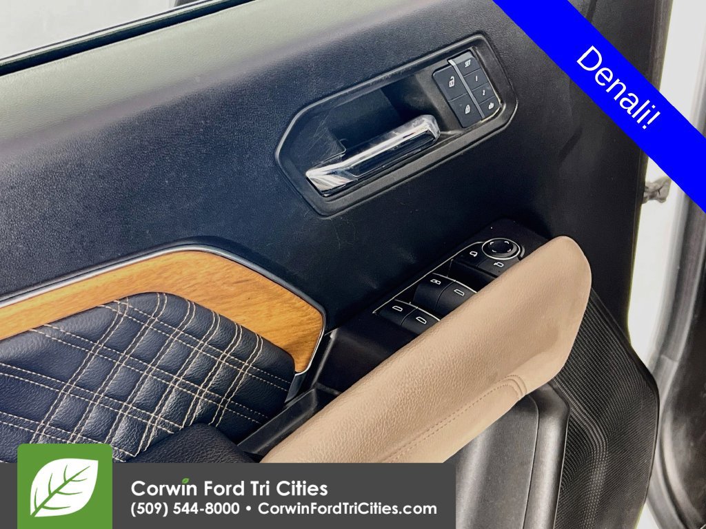Used 2024 GMC Canyon Denali AWD/4WD image 12