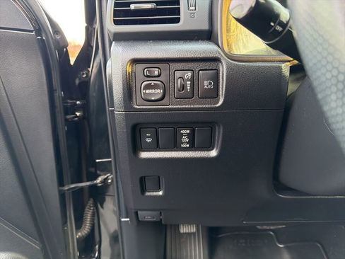 Used 2021 Toyota 4Runner Venture w/ Moonroof Package image 26