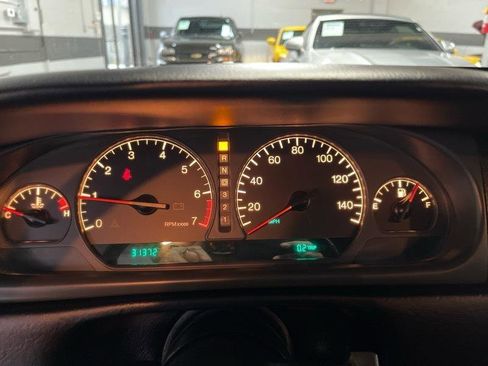 Used 2002 Cadillac Eldorado Collector's Edition image 27