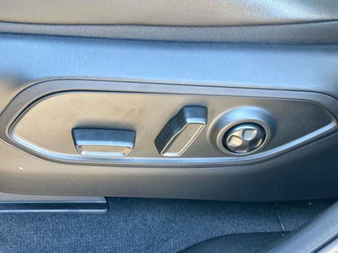 New 2025 Jeep Grand Cherokee Altitude image 22