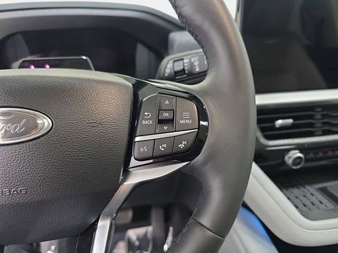 Used 2025 Ford Explorer Platinum w/ Ultimate Package image 19