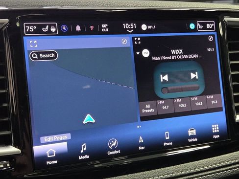 Used 2025 Chrysler Pacifica Limited FWD image 16