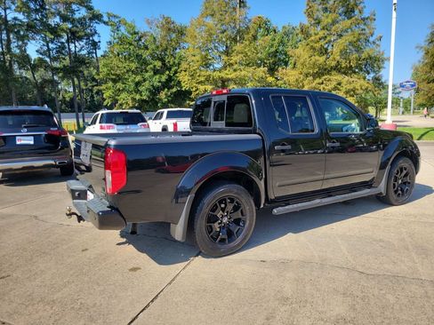 Used 2021 Nissan Frontier SV w/ Midnight Edition Floor Mats RWD image 7