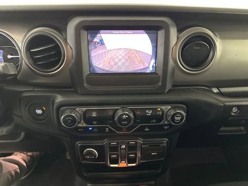 Used 2023 Jeep Wrangler Unlimited w/ Convenience Group image 22