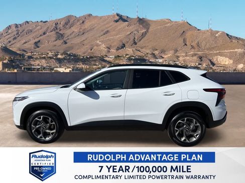 Used 2025 Chevrolet Trax LT image 11