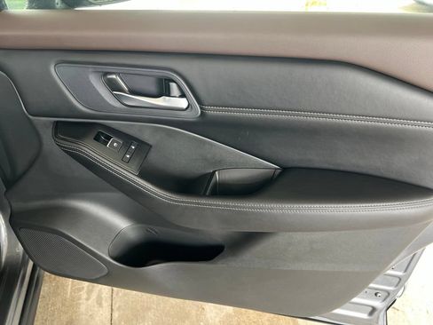 Certified 2023 Nissan Rogue SL AWD/4WD image 24