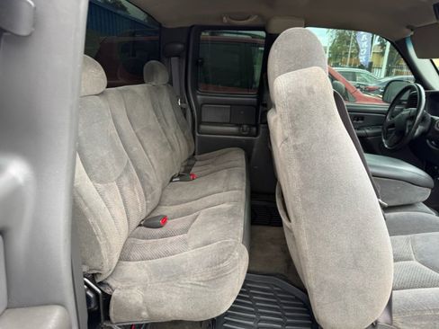 Used 2004 Chevrolet Silverado 1500 LS w/ Light Duty Power Package RWD image 13