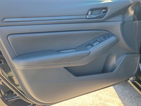 Certified 2025 Nissan Altima 2.5 S image 17