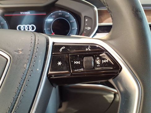 Certified 2025 Audi A8 L 3.0T w/ Executive Package AWD/4WD image 16