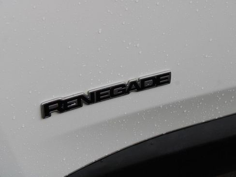 Used 2016 Jeep Renegade Sport w/ Power & Air Group image 10