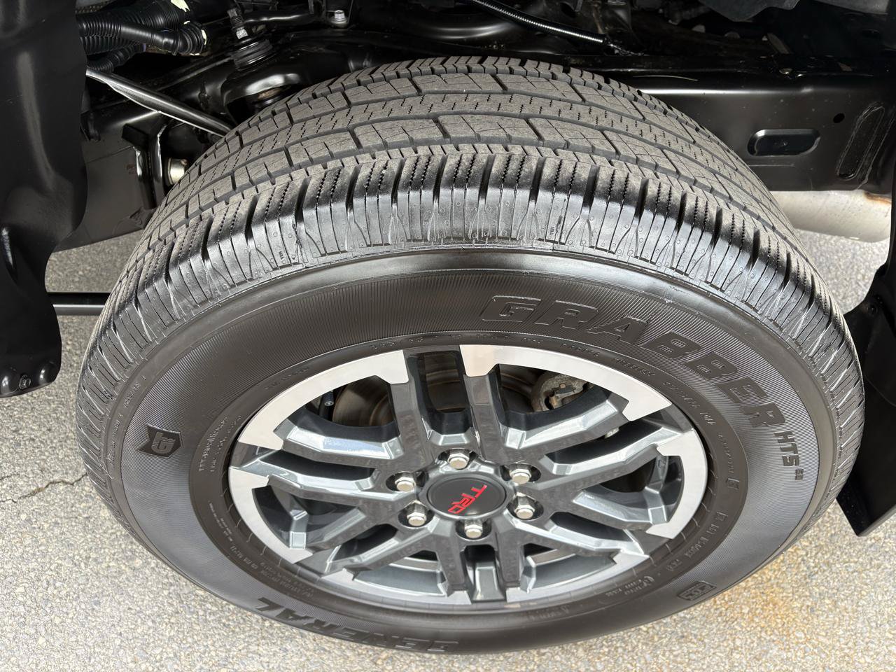 Used 2024 Toyota Tacoma TRD Sport w/ TRD Sport Upgrade Package AWD/4WD image 11