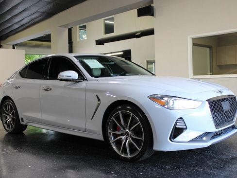 Used 2019 Genesis G70 3.3T Advanced RWD image 1